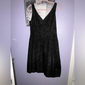 JONES WEAR DRESS NWOT WITH BLACK ROSE PRINT